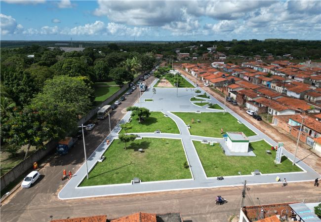Read more about the article Prefeitura de Ribamar entrega praça totalmente revitalizada